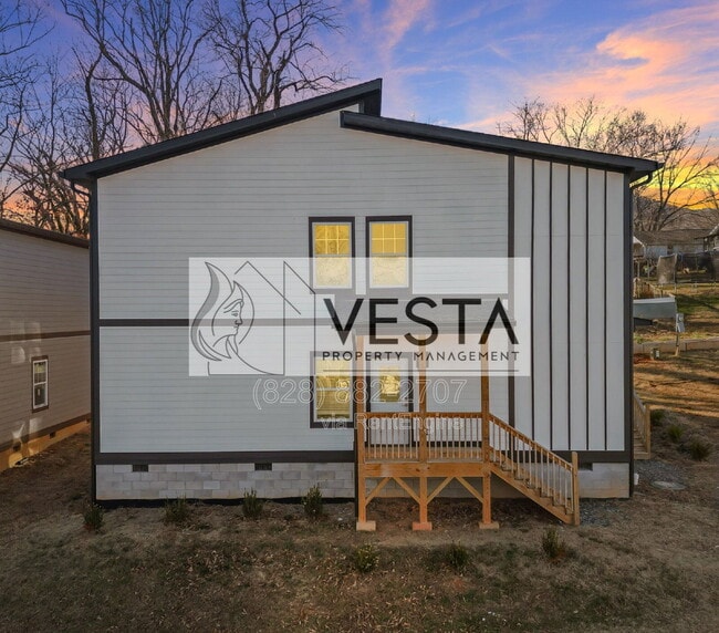 property at 510 Deaverview Rd