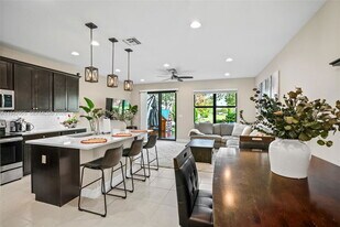 10103 Akenside Dr in Boca Raton, FL - Building Photo