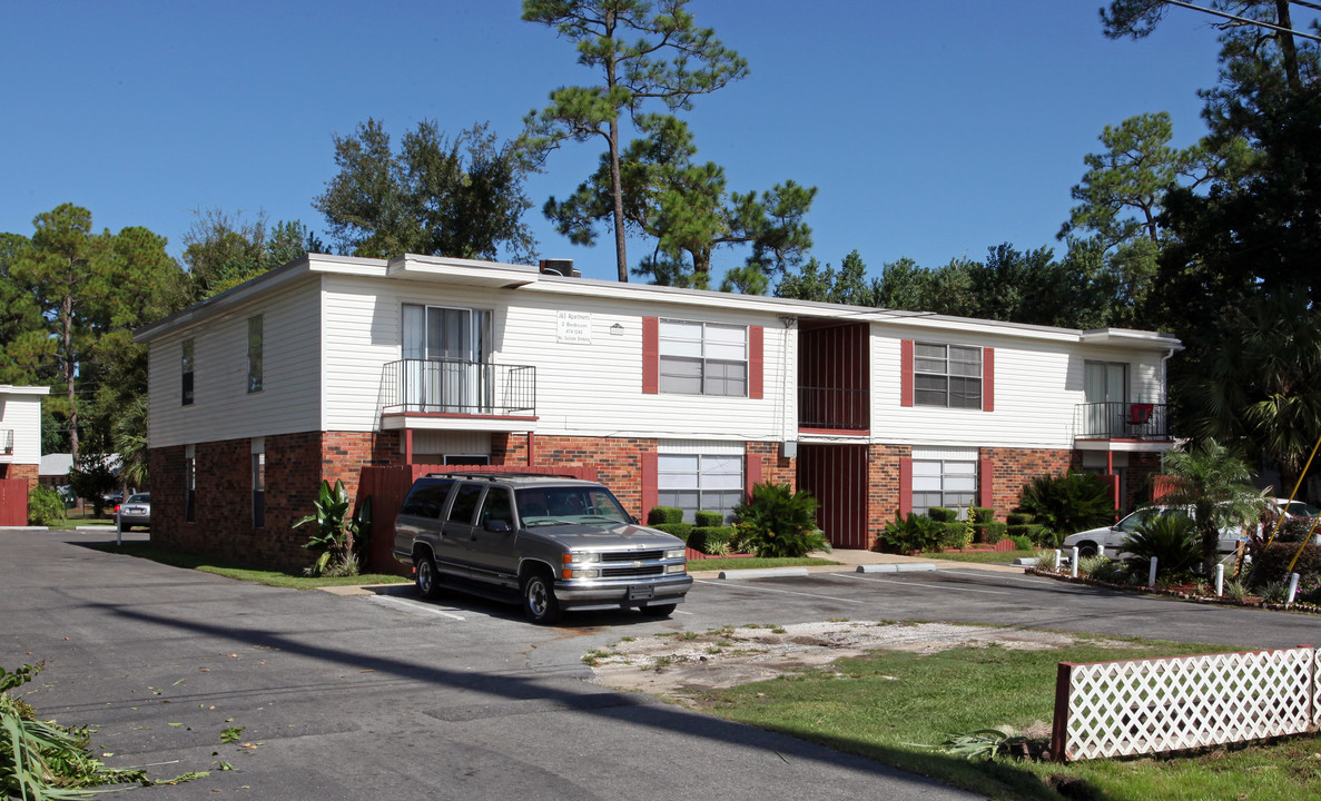 The Woods in Moss Point, MS - Building Photo