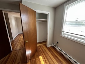 28 Clay St in Central Falls, RI - Building Photo - Building Photo