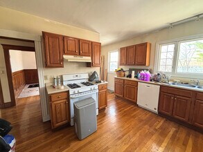 5051 Washington St in Boston, MA - Building Photo - Building Photo
