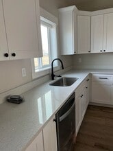 1362 Maple Dr in Rexburg, ID - Building Photo - Building Photo