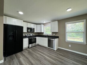 222 Beechwood Dr in Nicholasville, KY - Building Photo - Building Photo