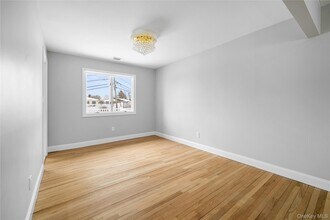 89 Harvest Ln in Commack, NY - Building Photo - Building Photo