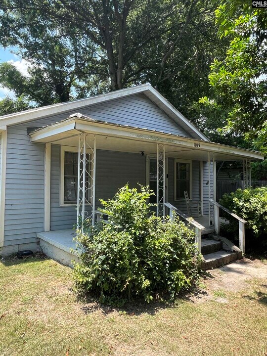 1019 Hamrick St in Columbia, SC - Building Photo