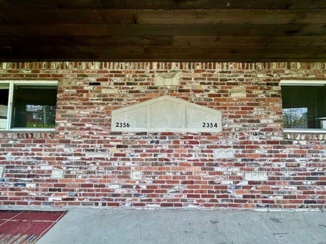 2354-2356 Shelby St in Indianapolis, IN - Building Photo - Building Photo