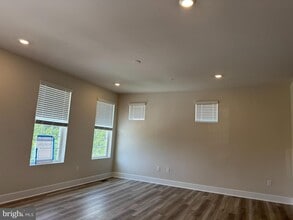1880 Ritter Dr in Woodlawn, MD - Building Photo - Building Photo
