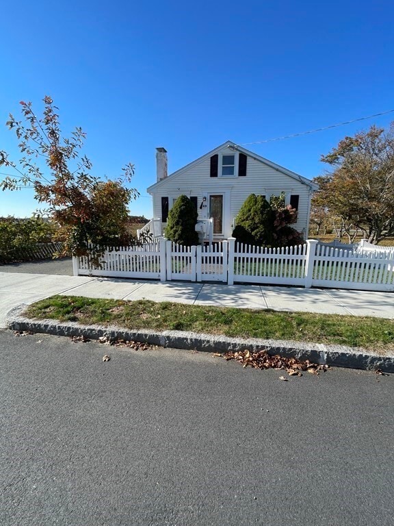 49 Deerfield St, Unit 49