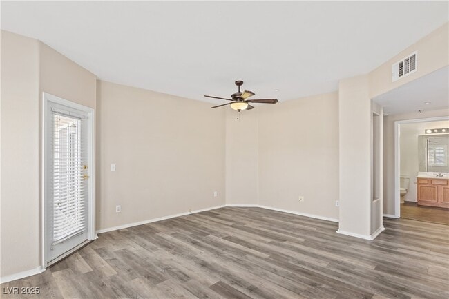 property at 833 Aspen Peak Loop