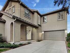 18 Outer Banks Pl in Sacramento, CA - Building Photo