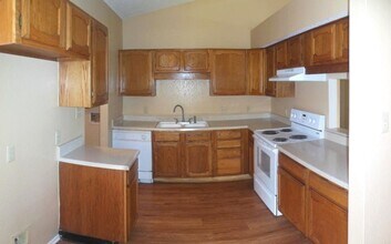 1806 Bobby Lee Dr in Killeen, TX - Building Photo - Building Photo