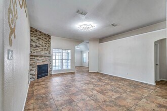 6915 Robbie Rd in Odessa, TX - Building Photo - Building Photo