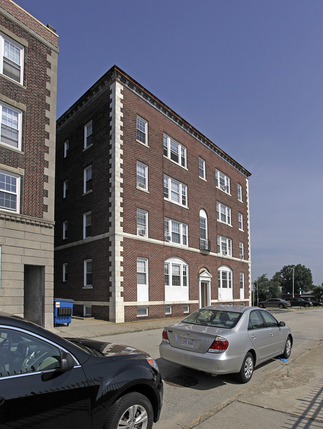 The Chestnut Street Apartments in Worcester, MA - Building Photo - Building Photo