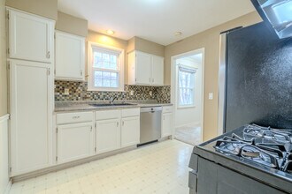 6825 Xerxes Ave S in Minneapolis, MN - Building Photo - Building Photo