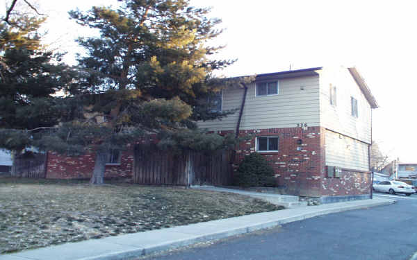 326 Baker St in Longmont, CO - Building Photo