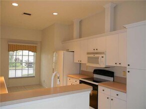 3529 Dunes Vista Dr in Pompano Beach, FL - Foto de edificio - Building Photo