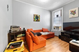 1019 Summit Ave in Jersey City, NJ - Building Photo - Building Photo