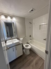 2010 Estrada Pkwy in Irving, TX - Building Photo - Building Photo