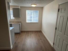 3335 Willow Ct SE, Unit 3335 in Salem, OR - Building Photo - Building Photo