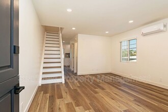 222-230 W J St in Encinitas, CA - Building Photo - Building Photo