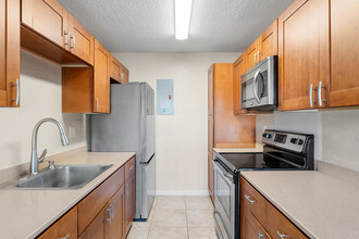 94-1394-1394 Kulewa Loop in Waipahu, HI - Building Photo - Building Photo