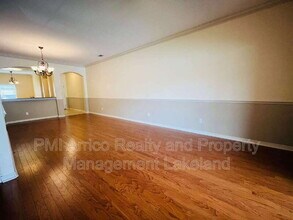4027 Winding Vine Dr in Lakeland, FL - Building Photo - Building Photo