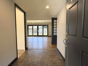 1470 Hollenbeck Ave in Sunnyvale, CA - Building Photo - Building Photo