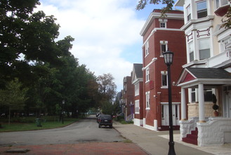 Days Park Commons in Buffalo, NY - Building Photo - Building Photo