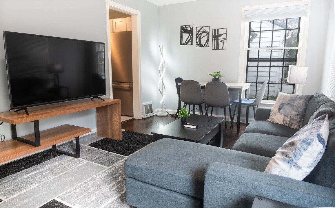 202 S Washington St in Binghamton, NY - Foto de edificio