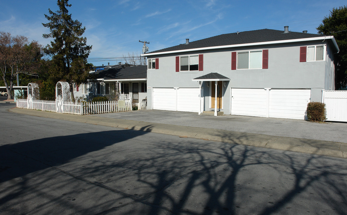 1938 Gamel Way in Mountain View, CA - Building Photo