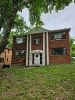 6091 Dryden Ave in Cincinnati, OH - Building Photo