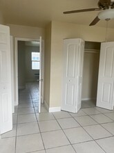 611 NE 5th St in Hallandale Beach, FL - Building Photo - Building Photo