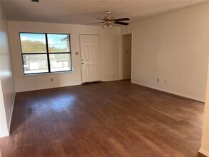 1925 Castle Gate Cir in San Marcos, TX - Building Photo - Building Photo