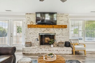 9021 Lane Rd in Lascassas, TN - Building Photo