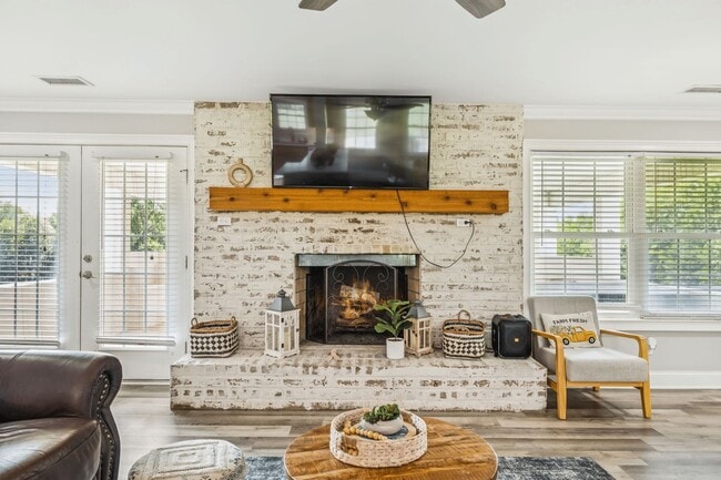 property at 9021 Lane Rd