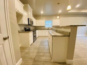 4404 W Harris St in Greenville, TX - Building Photo - Building Photo