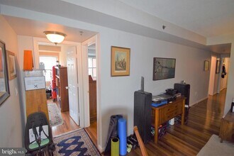 610 N West St in Alexandria, VA - Building Photo - Building Photo