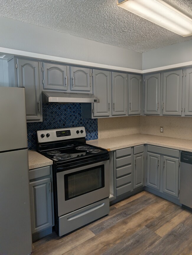 property at 2804 Catalina Dr