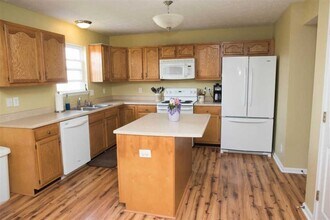 4 Bedroom 2.5 Bath Home in West Lafayette, IN - Building Photo - Building Photo