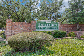 Huntington Brook in Dallas, TX - Building Photo - Building Photo