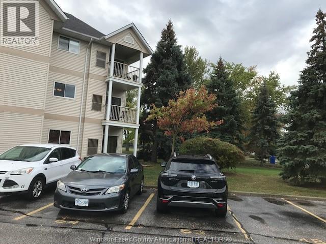 property at 2922 Rivard Ave