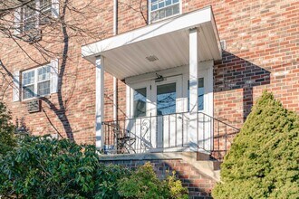 112 Sycamore St in Somerville, MA - Building Photo - Building Photo