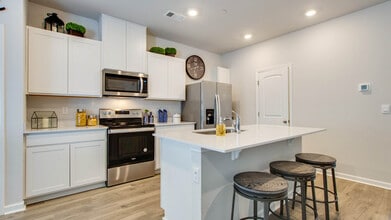 646 Longtail Ln in Lebanon, TN - Building Photo - Building Photo