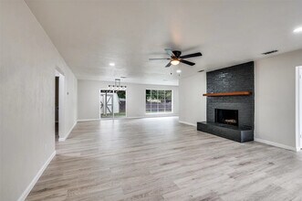 9704 Leland Ln in Benbrook, TX - Building Photo - Building Photo