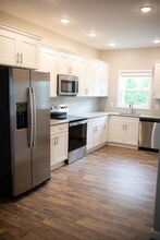 15 Becker Blvd in Crossville, TN - Building Photo - Building Photo