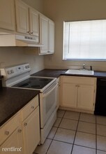 2091 NW 96th Terrace in Pembroke Pines, FL - Building Photo - Building Photo