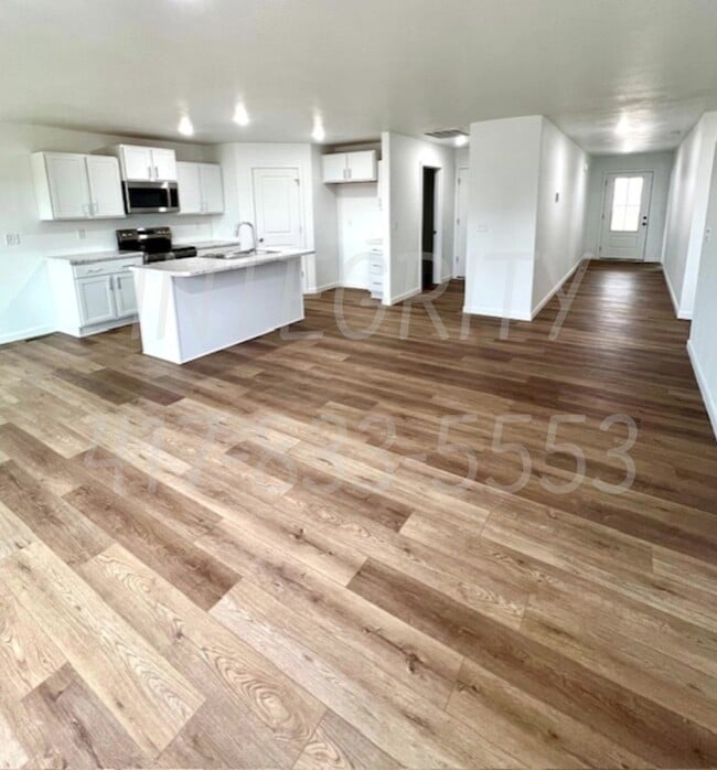 478 E Lennox St in Willard, MO - Building Photo - Building Photo