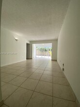 2539 S Bayshore Dr in Miami, FL - Building Photo - Building Photo