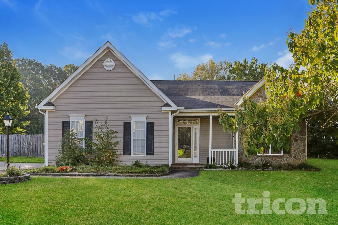 108 Hartman Branch Ln in Winston-Salem, NC - Building Photo