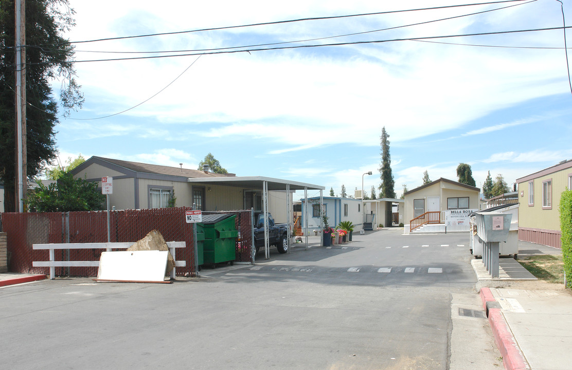 Bela Rosa Mobile Home Park in San Jose, CA - Foto de edificio